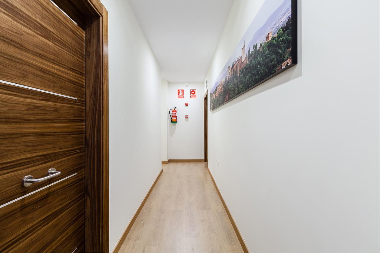 Hostal Arriola Granada Exterior photo